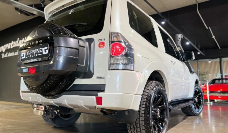 
								2020 Mitsubishi Pajero 3-Door 3.2DI-D GLS full									