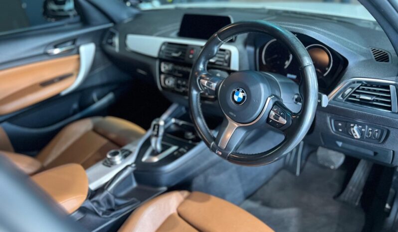 
								2018 BMW 1 Series 118i 5-Door M Sport Auto full									