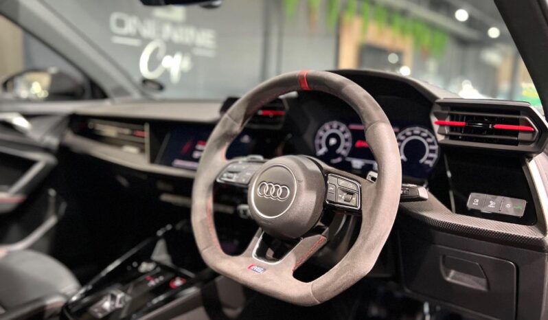 
								2022 Audi RS3 Sportback Quattro full									