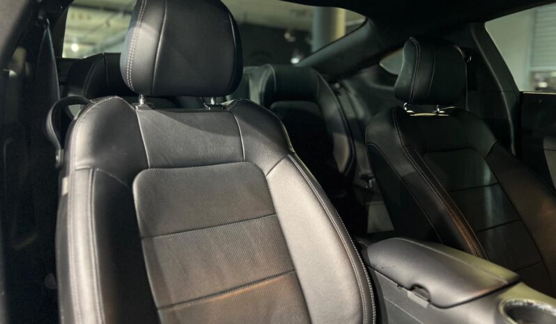 
								2018 Ford Mustang 2.3T Fastback full									