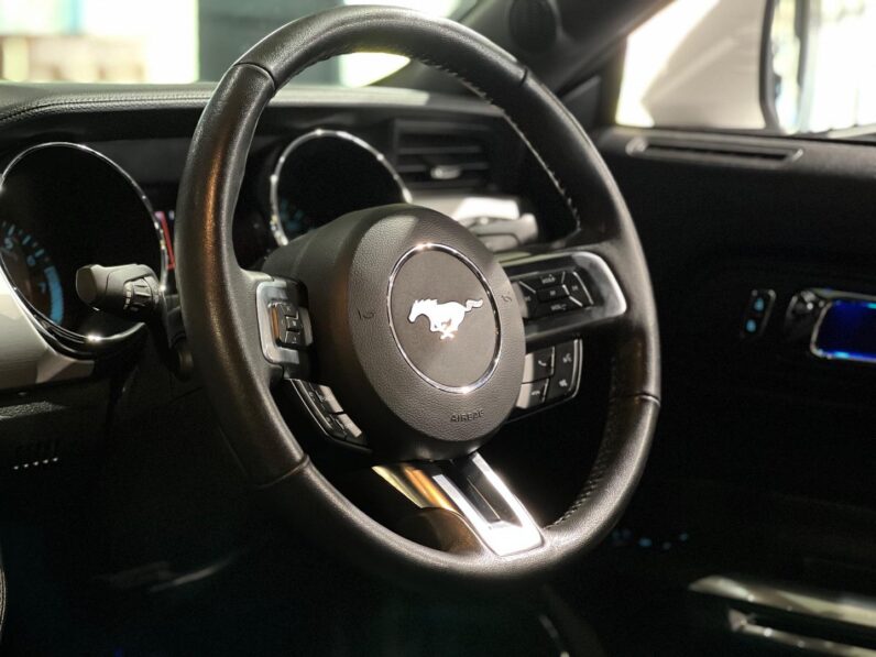 
								2018 Ford Mustang 2.3T Fastback full									