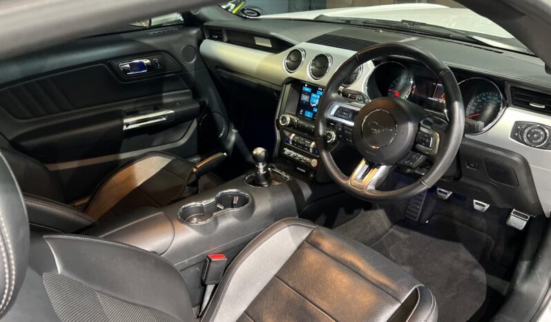 
								2018 Ford Mustang 2.3T Fastback full									