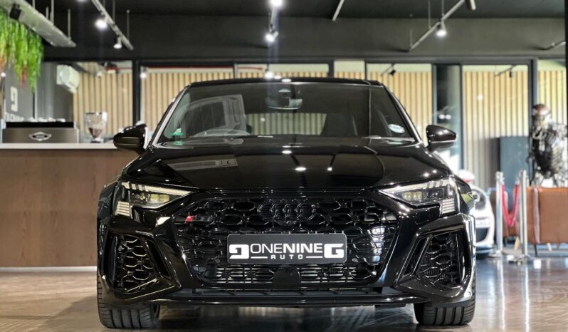 
								2022 Audi RS3 Sportback Quattro full									