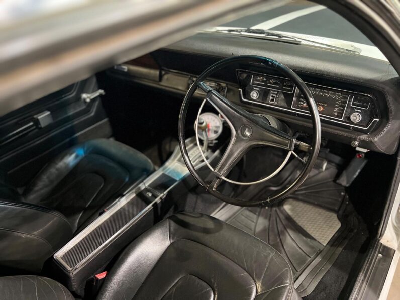 
								1980 Valiant Charger 5.7 L full									