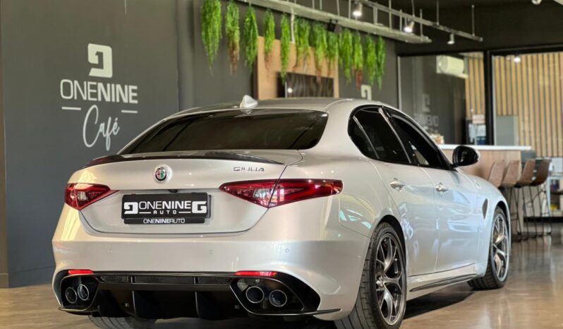 2017 Alfa Romeo Giulia Quadrifoglio full