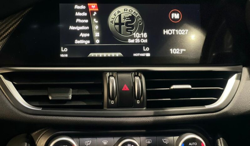 2017 Alfa Romeo Giulia Quadrifoglio full