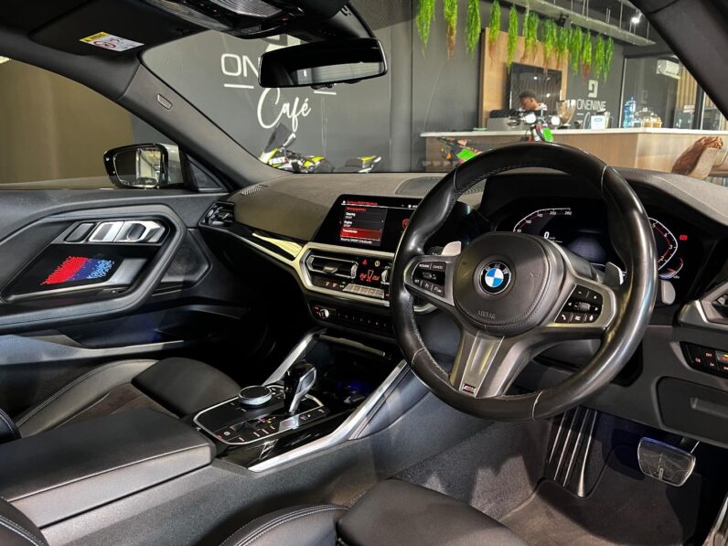 2022 BMW 2 Series 220i Coupe M Sport full