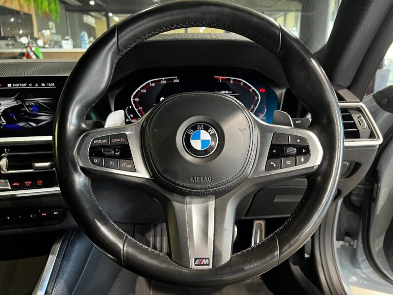 2022 BMW 2 Series 220i Coupe M Sport full