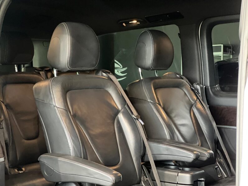 
								2020 Mercedes-Benz V-Class V220d full									