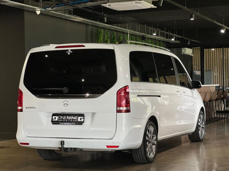 
								2020 Mercedes-Benz V-Class V220d full									