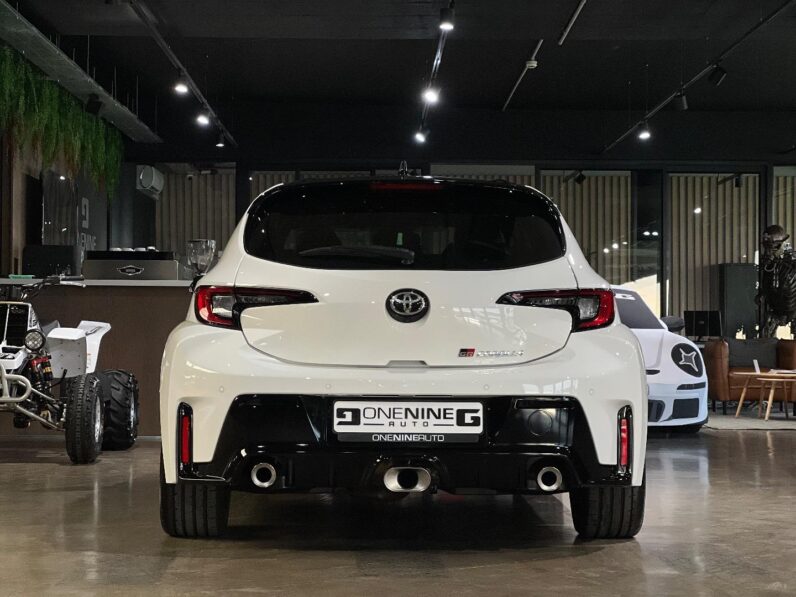 
								2023 Toyota GR Corolla 1.6t Gr-four Circuit full									