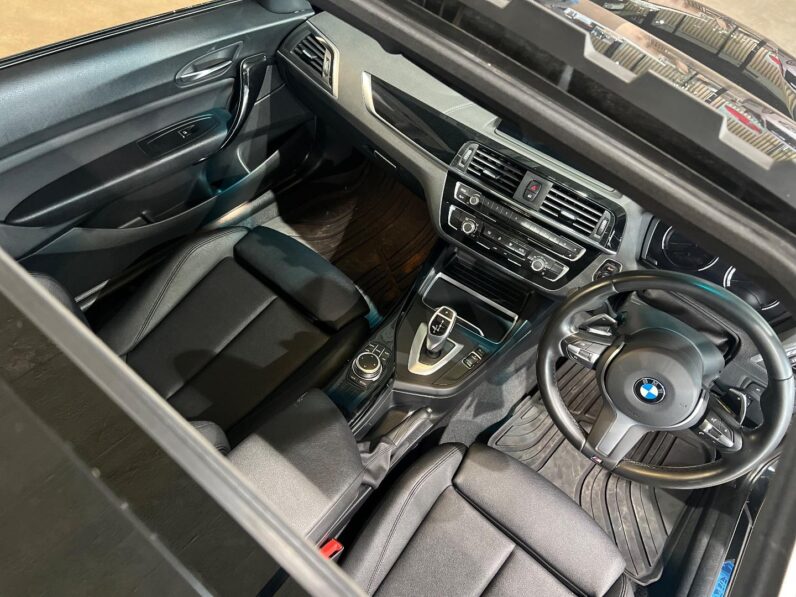 
								2020 BMW 2 Series 220i Coupe Sport Line Shadow Edition full									