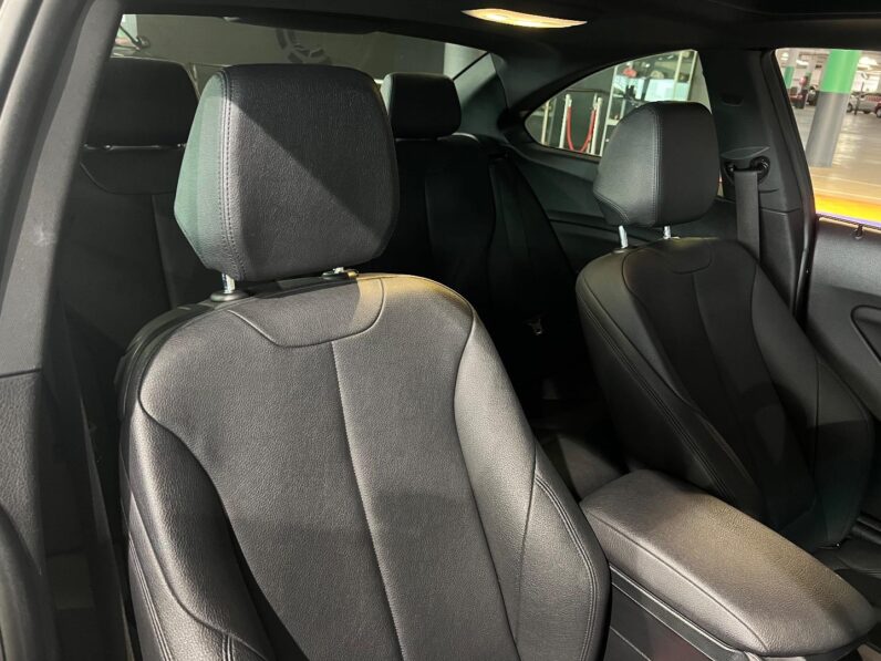 
								2020 BMW 2 Series 220i Coupe Sport Line Shadow Edition full									