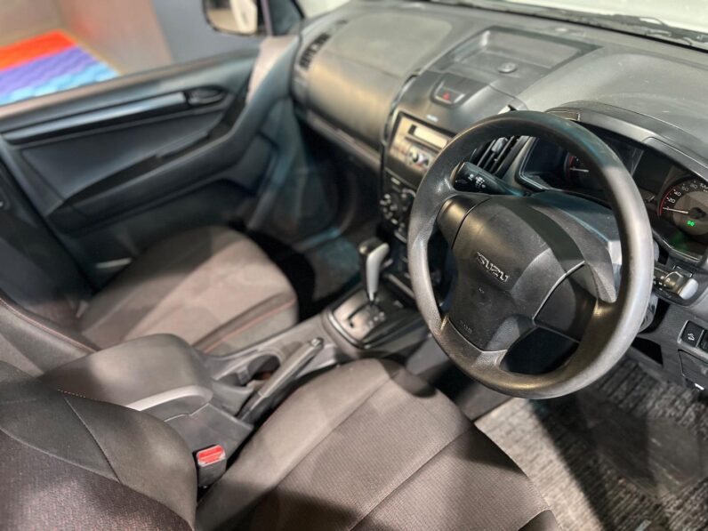 
								2021 Isuzu D-Max 250 Extended Cab Hi-Ride Auto full									