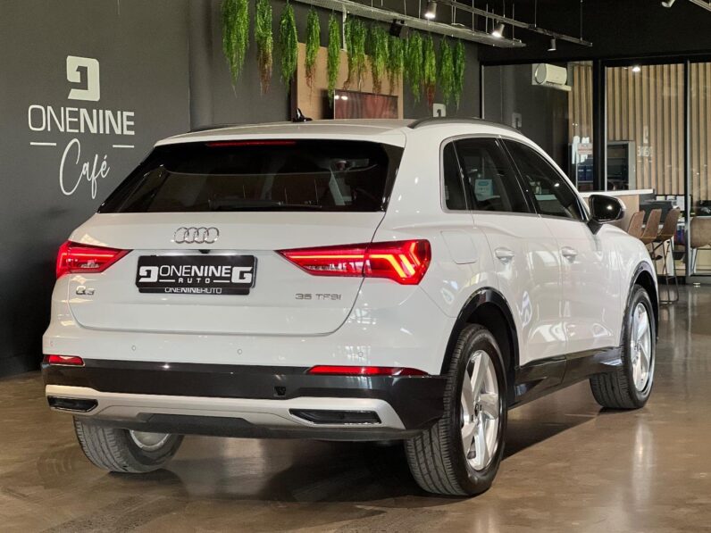 
								2023 Audi Q3 35TFSI full									