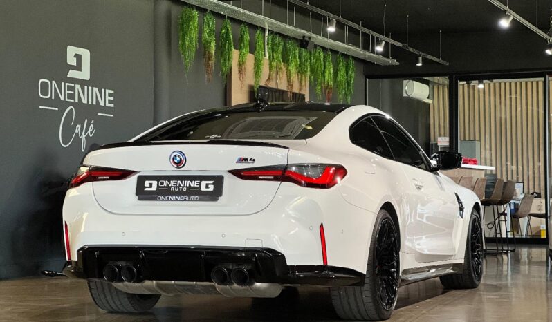 
								2023 BMW M4 Competition Coupe M Xdrive full									