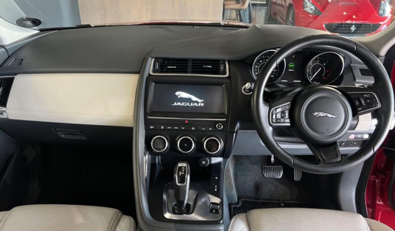 
								2018 Jaguar E-Pace D180 AWD SE full									