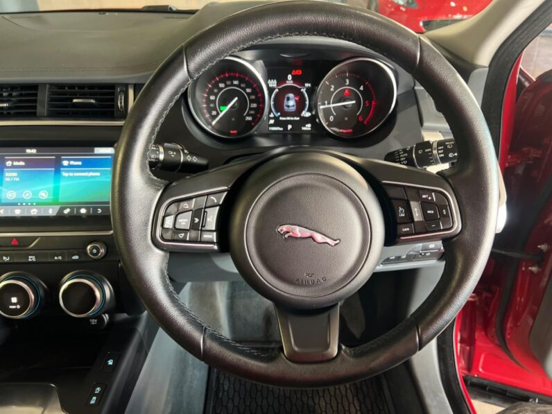 
								2018 Jaguar E-Pace D180 AWD SE full									