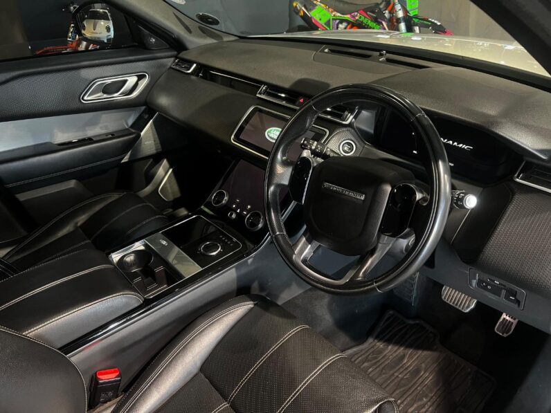 
								2018 Land Rover Range Rover Velar D300 R-Dynamic SE full									