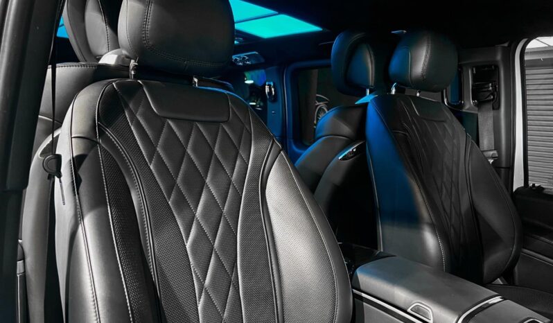 
								2020 Mercedes-Benz V-Class V300d Avantgarde AMG Line full									