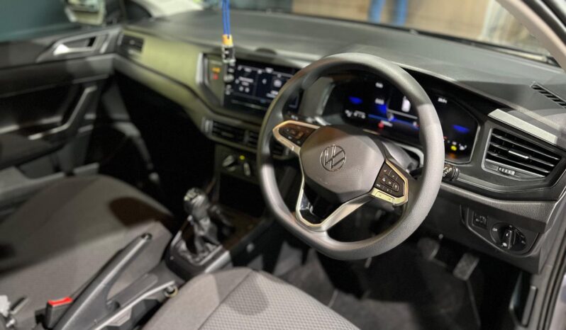 
								2024 Volkswagen Polo Hatch 1.0TSI full									