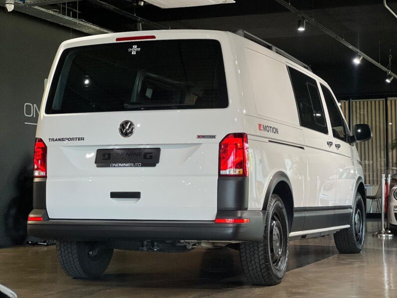 
								2024 Volkswagen Transporter 2.0BiTDI Crew Bus LWB 4Motion Auto full									