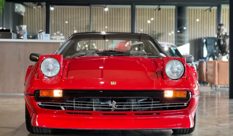 
								1982 Ferrari 308 GTSi full									