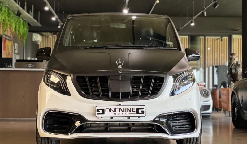 
								2020 Mercedes-Benz V-Class V300d Avantgarde AMG Line full									