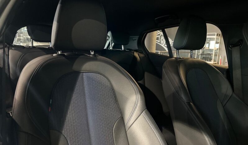 
								2021 BMW 1 Series M135i xDrive full									