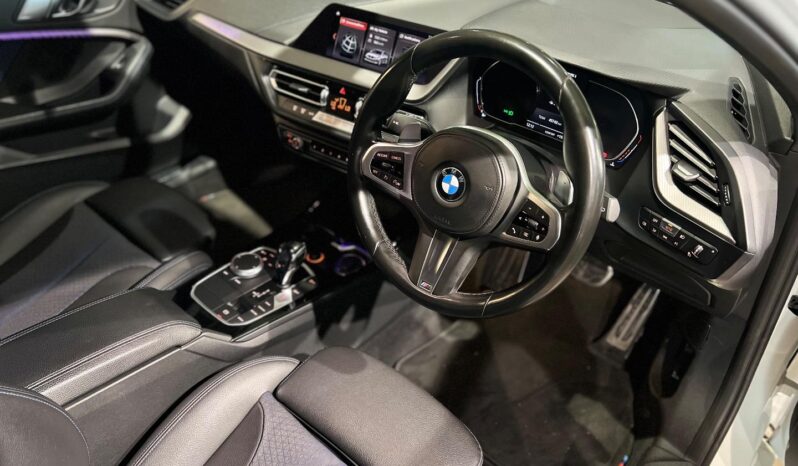 
								2021 BMW 1 Series M135i xDrive full									