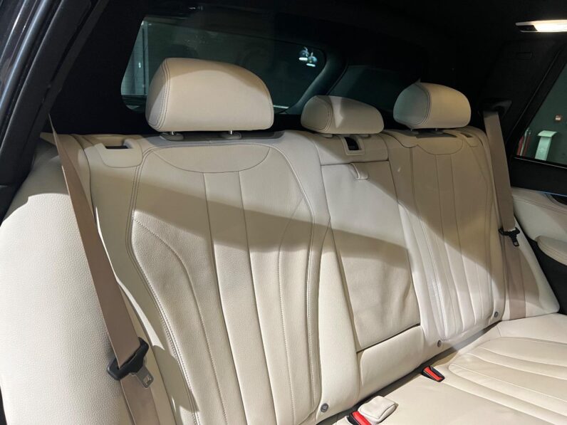 
								2018 BMW X5 xDrive50i Exterior Design Pure Experience full									