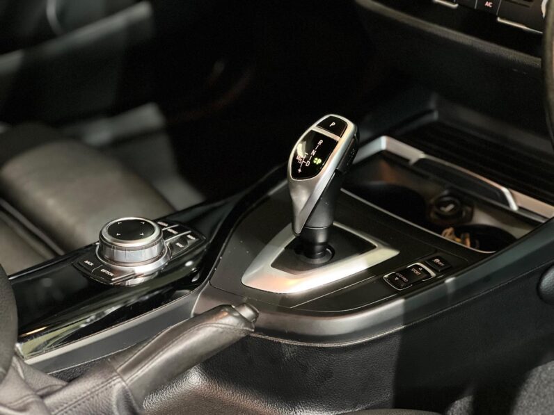 
								2019 BMW 2 Series 220i Coupe M Sport full									