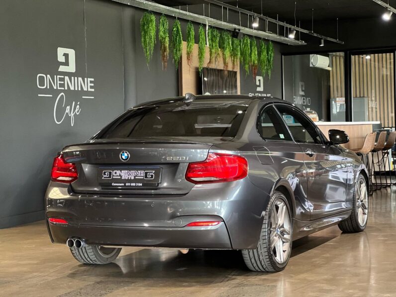 
								2019 BMW 2 Series 220i Coupe M Sport full									