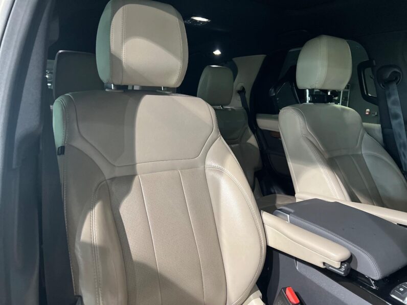 
								2019 Land Rover Discovery HSE Td6 full									