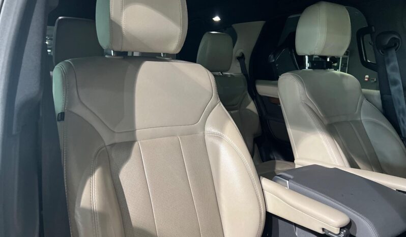 
								2019 Land Rover Discovery HSE Td6 full									