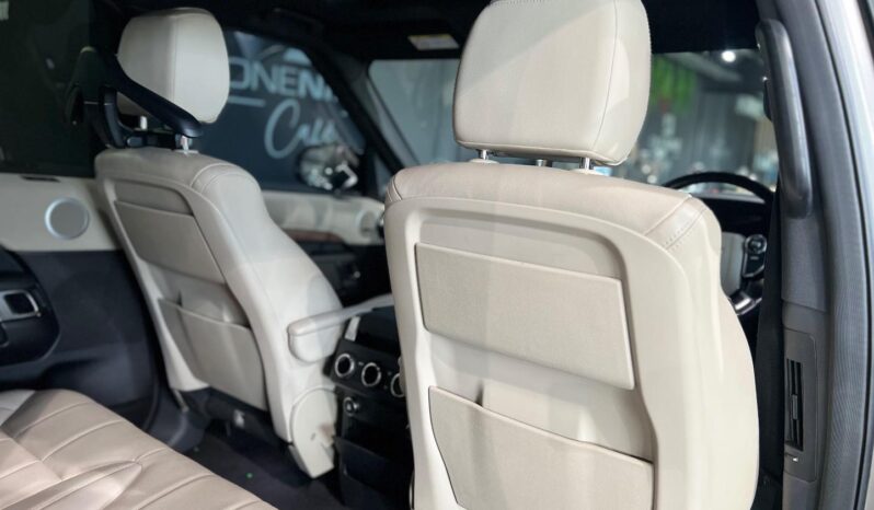 
								2019 Land Rover Discovery HSE Td6 full									