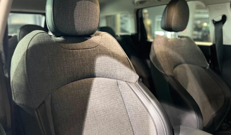 
								2020 MINI Clubman Cooper Clubman full									