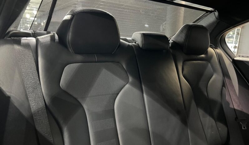 
								2018 BMW M3 Standard Edition full									