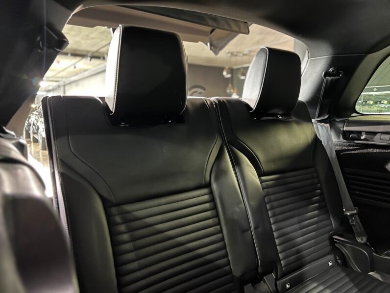 
								2021 Land Rover Discovery P360 R-Dynamic HSE full									