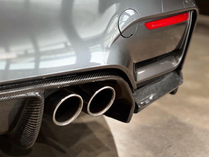 
								2018 BMW M3 Standard Edition full									