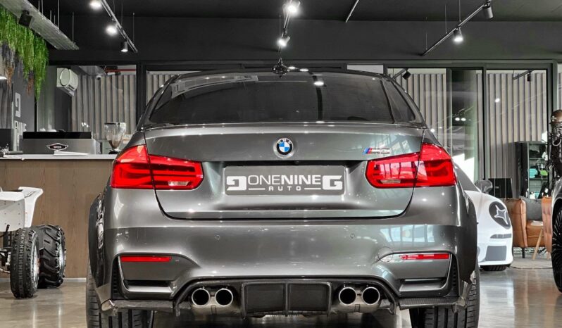 
								2018 BMW M3 Standard Edition full									