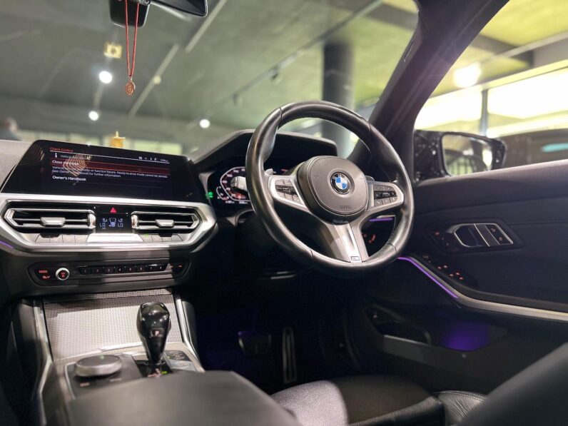 
								2019 BMW 3 Series M340i xDrive M Performance Launch Edition full									