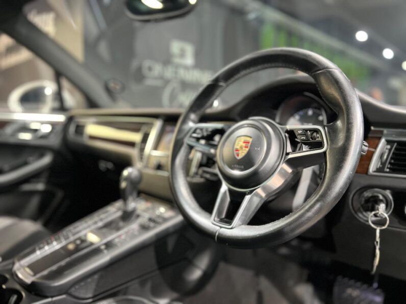 
								2014 Porsche Macan S Diesel full									