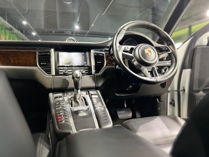 
								2014 Porsche Macan S Diesel full									