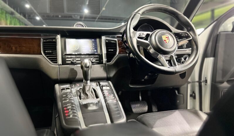 
								2014 Porsche Macan S Diesel full									