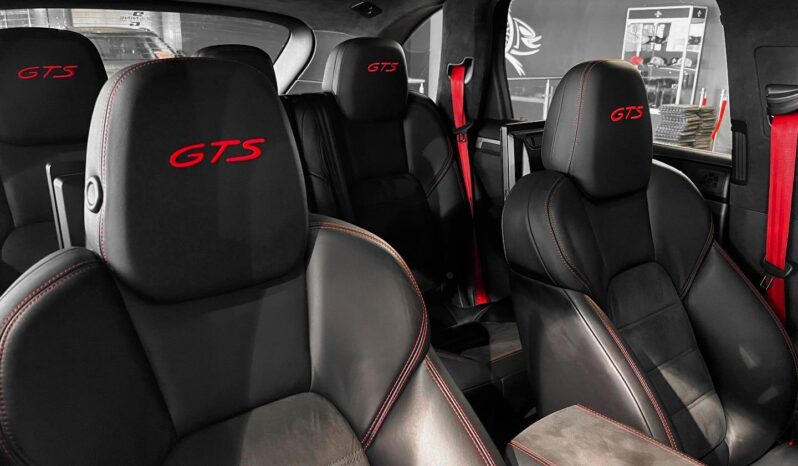 
								2016 Porsche Cayenne GTS full									