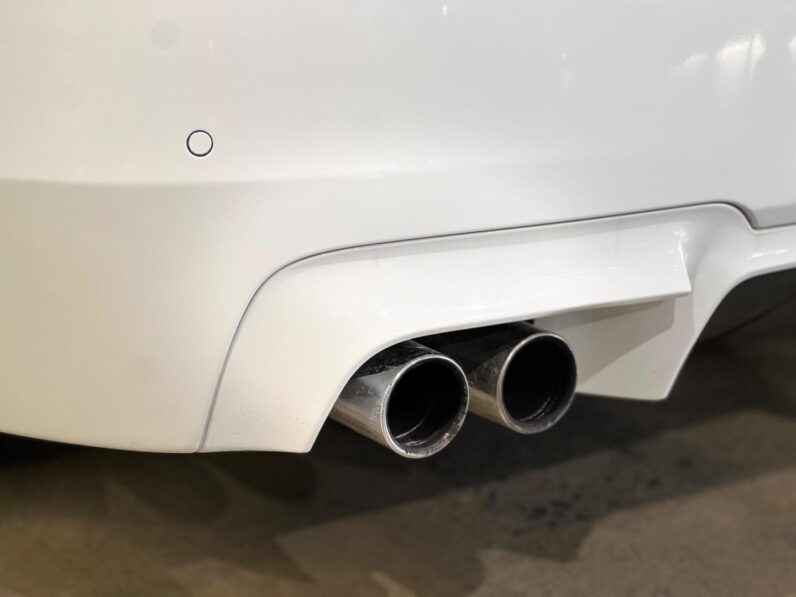 
								2013 BMW M5 Standard Edition full									