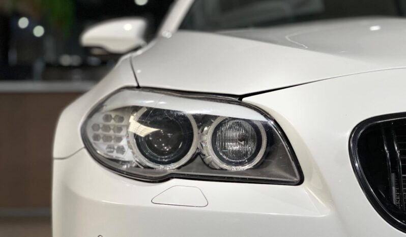 
								2013 BMW M5 Standard Edition full									