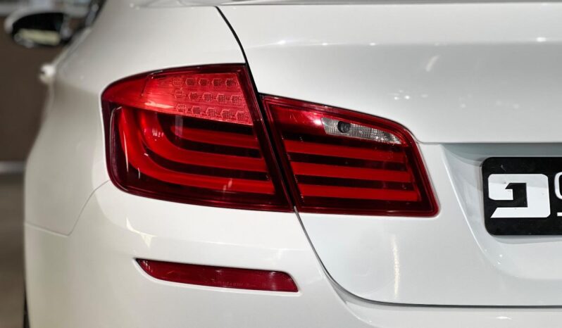 
								2013 BMW M5 Standard Edition full									