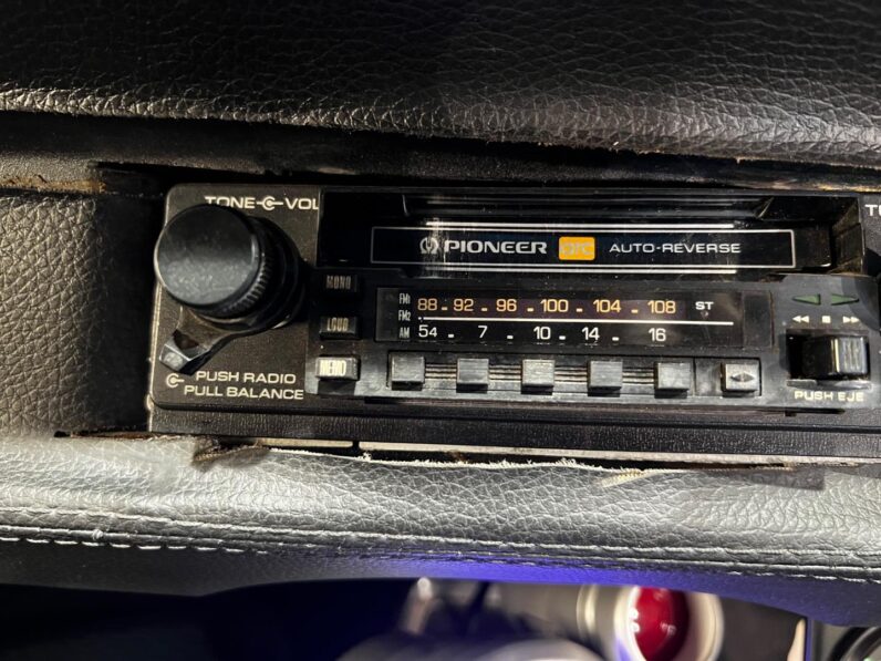 
								1980 Valiant Charger 5.7 L full									